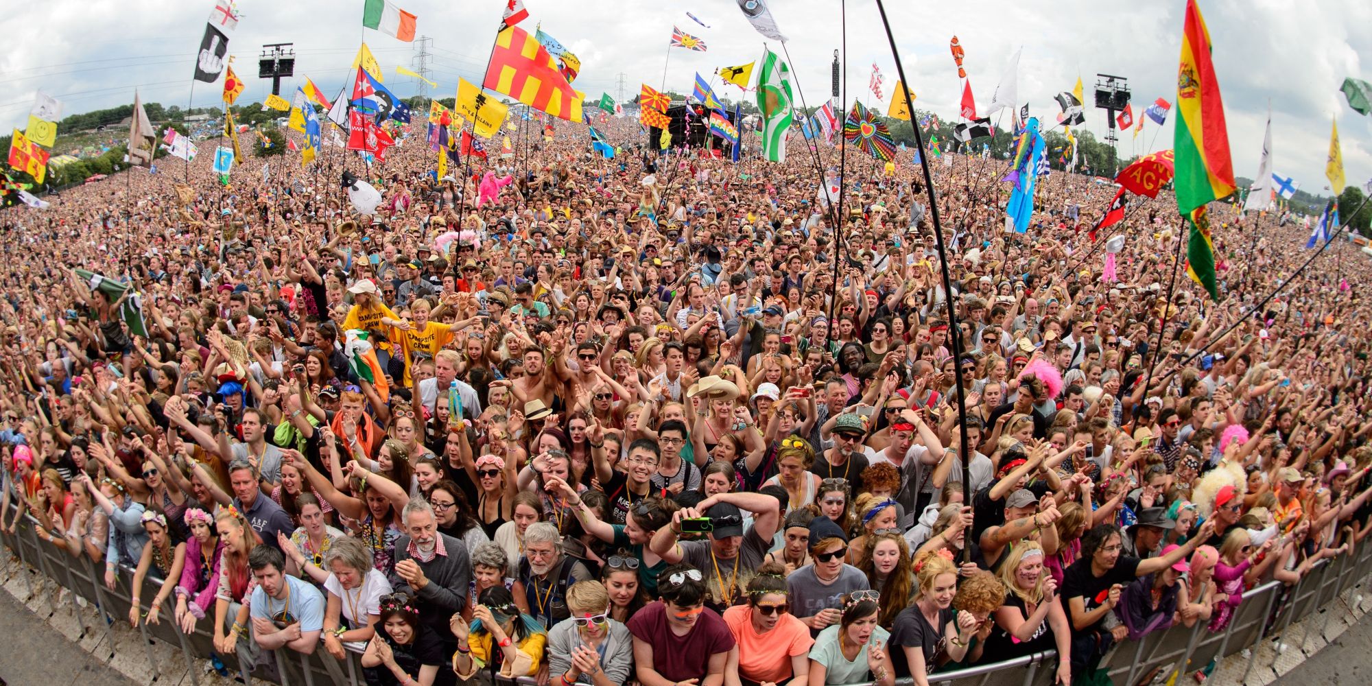 Glastonbury 2015 Tickets Sell Out In Record Time With 120,000 Sold In ...