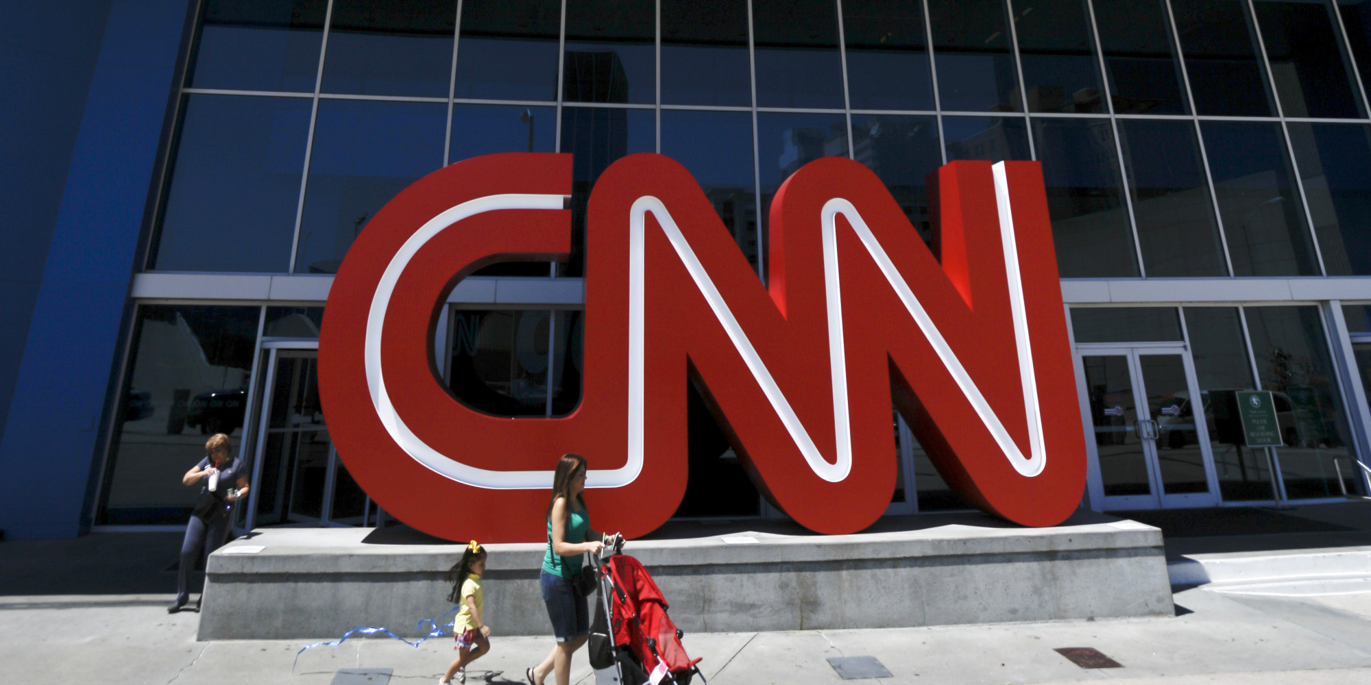 CNN, HLN Layoffs Hit 300, 'Crossfire,' 'Unguarded,' 'CNN Money