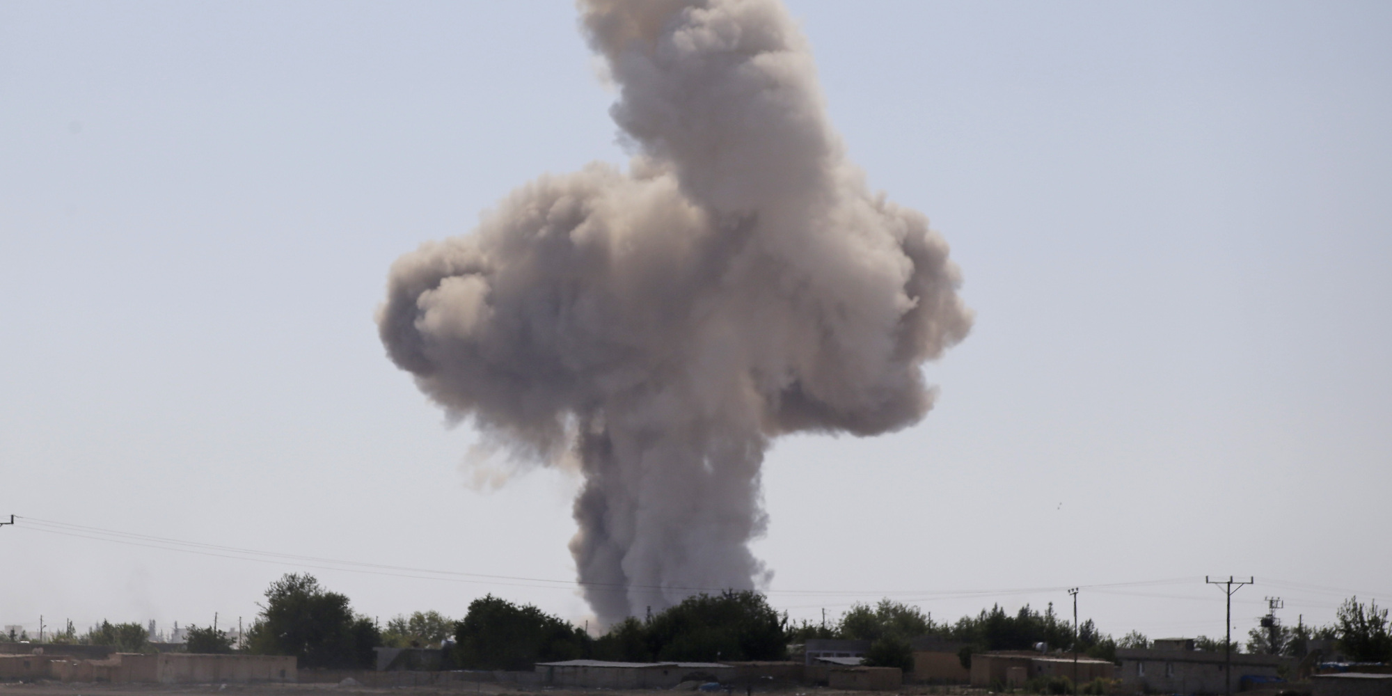 U S Led Airstrikes Push Islamic State Fighters Back From Kobani Say