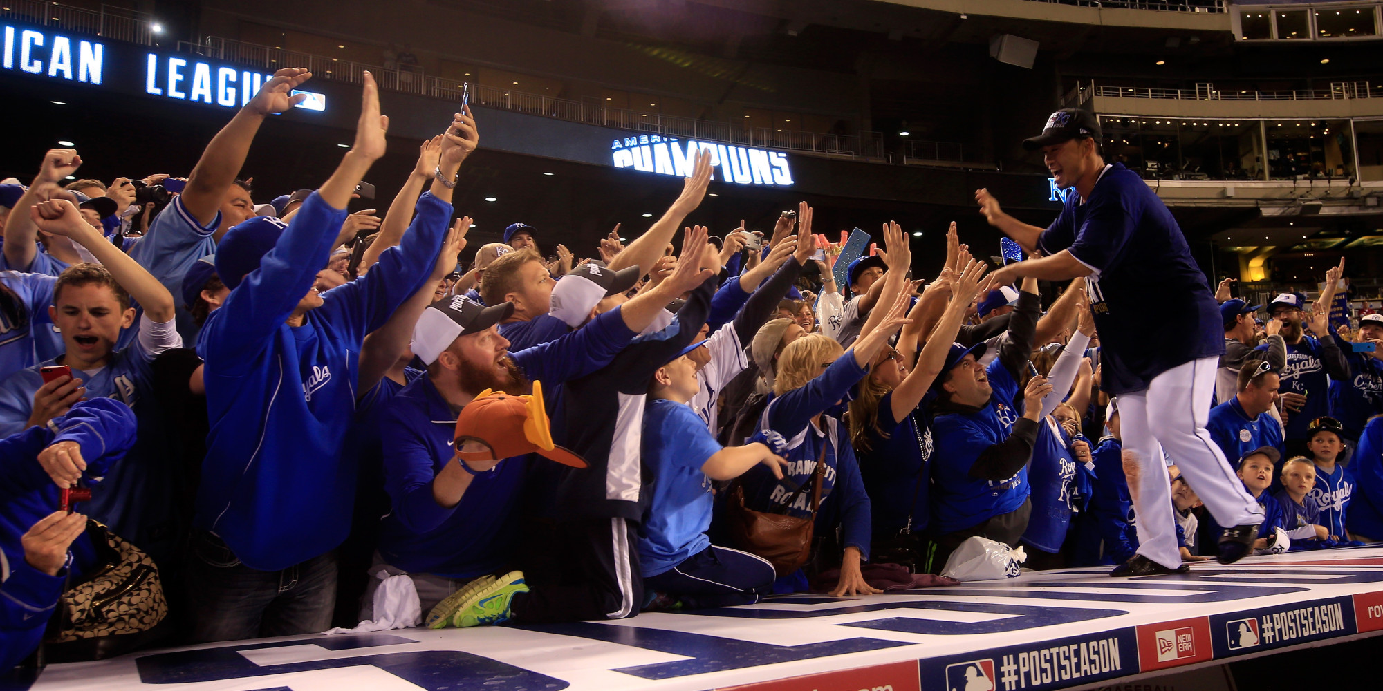 Damn, Royals Fans Get Loud At Kauffman Stadium | HuffPost