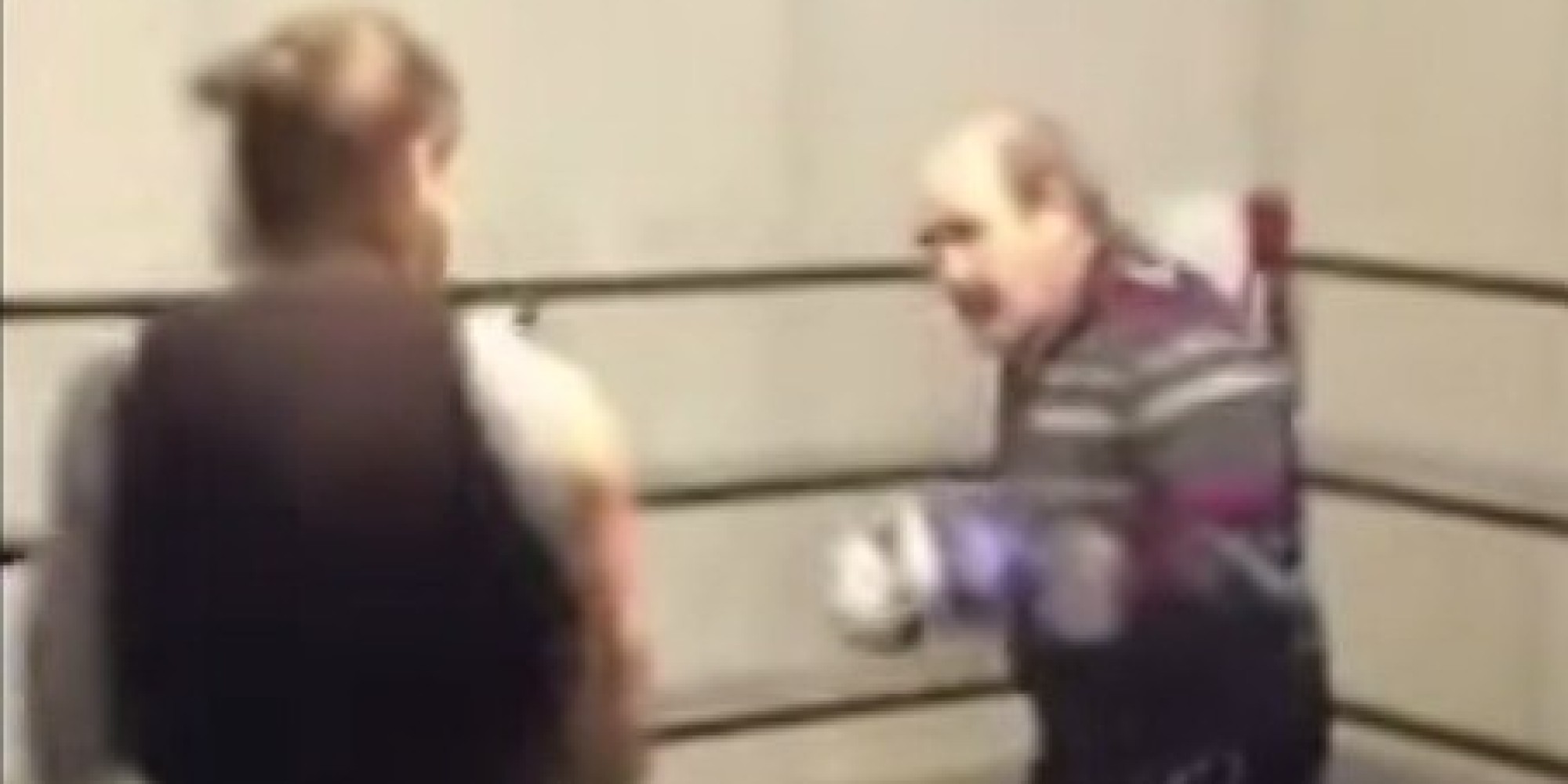 Older Boxer Knocks Out Young Guy In Sparring Session Caught On Video