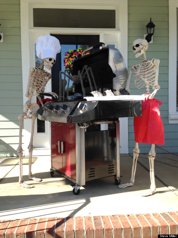 These Goofy Halloween Skeletons Will Make You Shriek In Delight | HuffPost