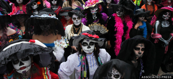 PHOTOS: A Stunning 'Day Of The Dead' Record Attempt