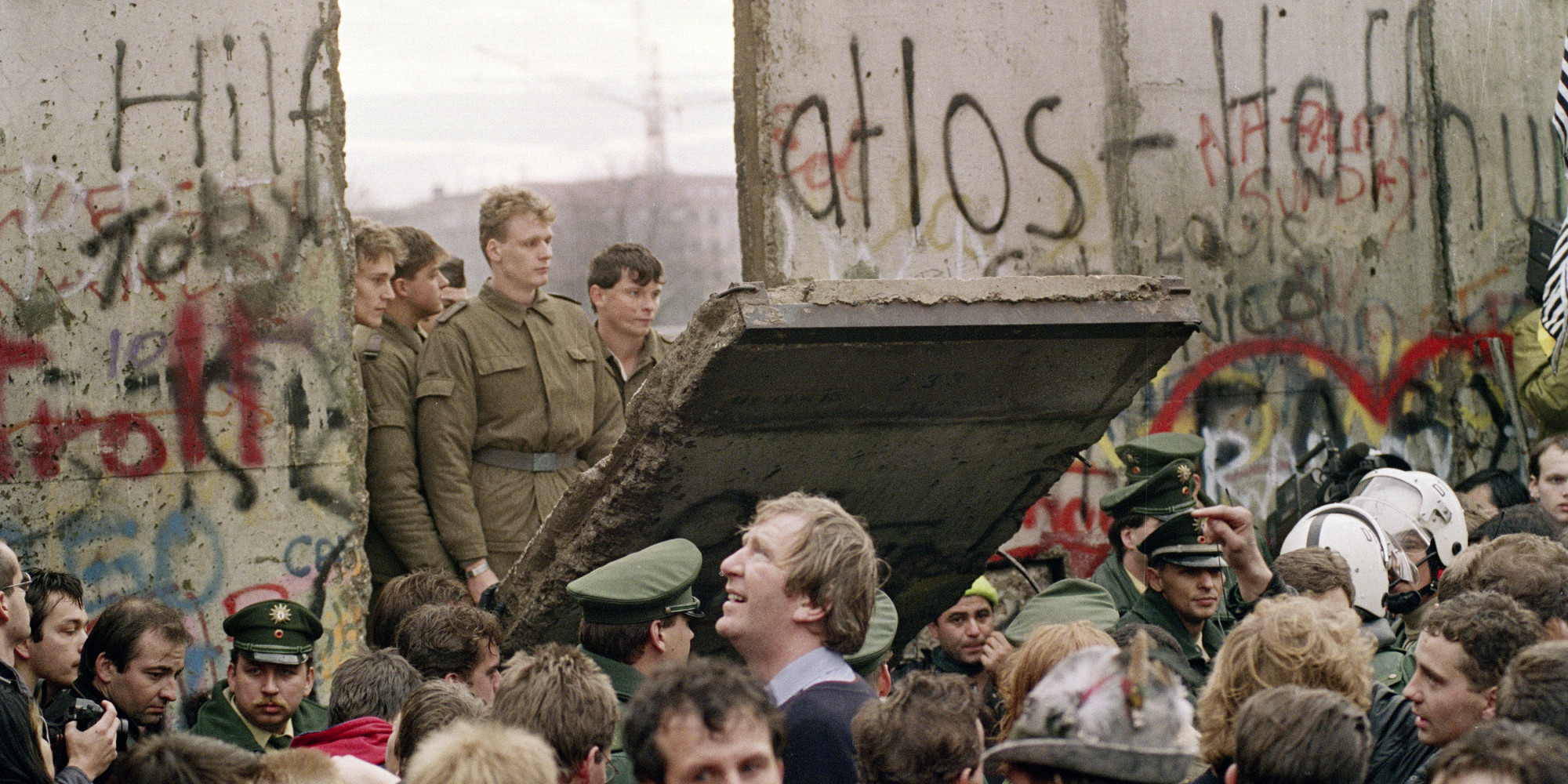 pourquoi la chute du mur de berlin est un evenement important