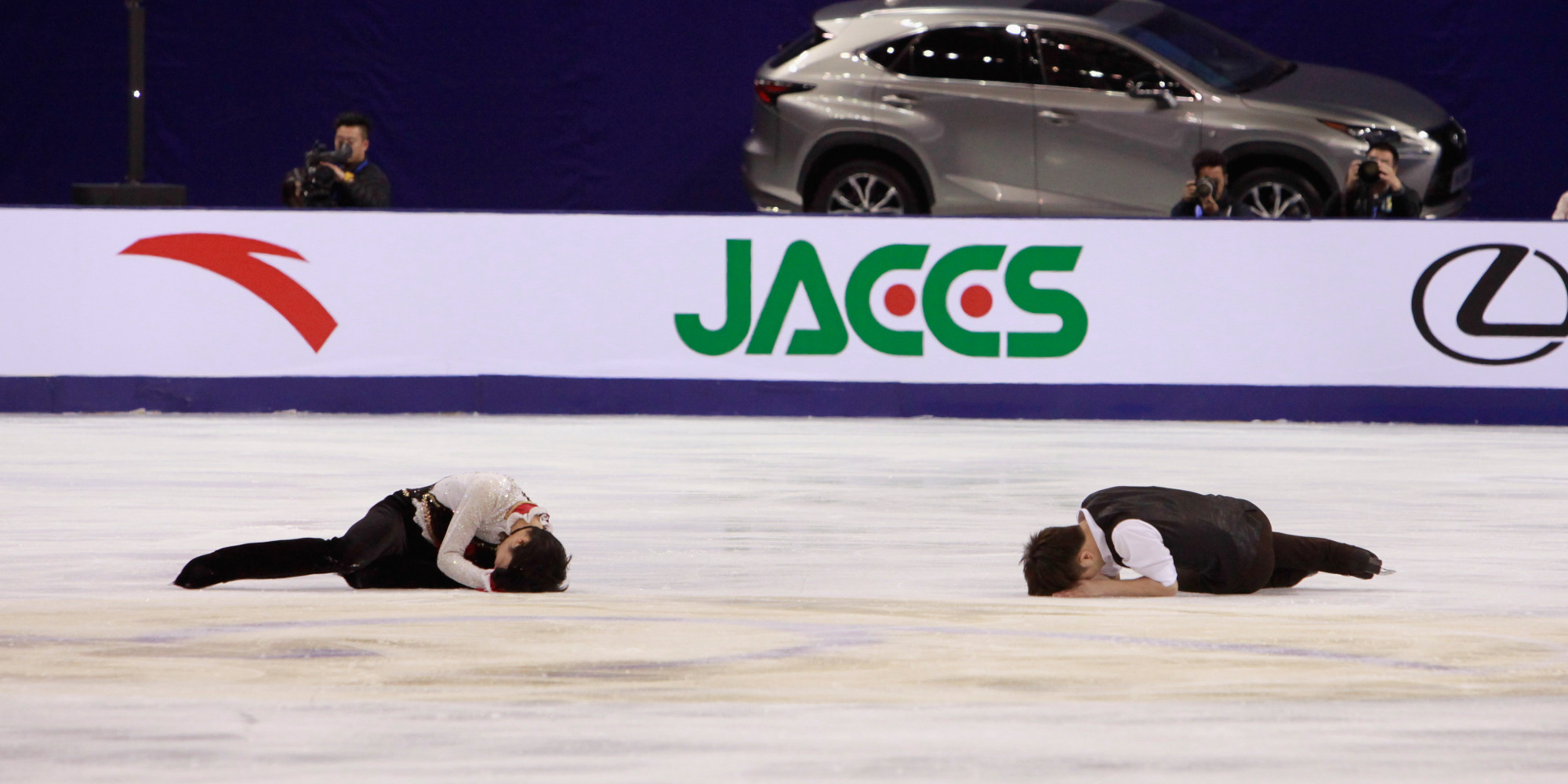 Hockey's Got Nothin' On Figure Skaters' Bloody Collision | HuffPost