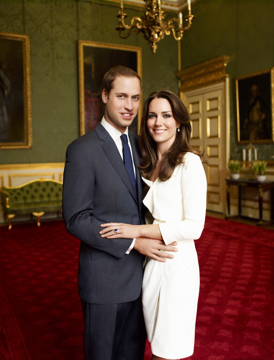 Prince William Kate Middleton Official Engagement Photos Released 