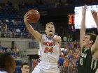 One-Handed Florida Freshman Takes Court For The First Time