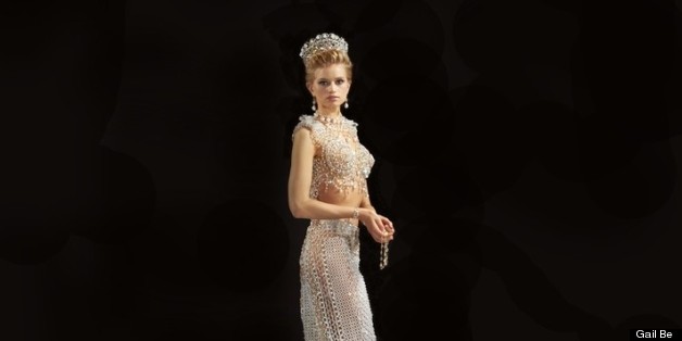 This Is What A 400-Pound Wedding Dress Looks Like