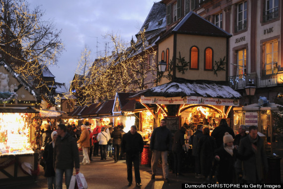 http://i.huffpost.com/gen/2369796/thumbs/o-COLMAR-FRANCE-CHRISTMAS-570.jpg?1