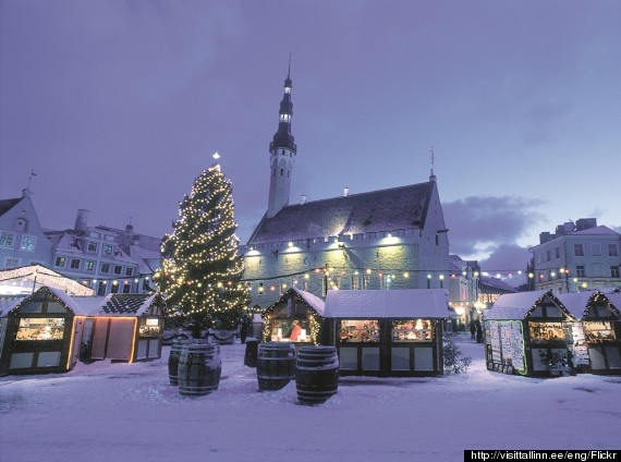 http://i.huffpost.com/gen/2369836/thumbs/o-TALLINN-ESTONIA-CHRISTMAS-570.jpg?6