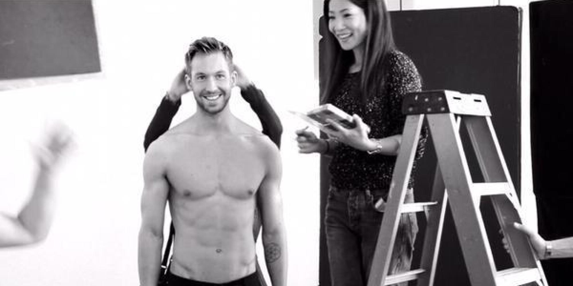 Calvin Harris Teases Shirtless Picture From Upcoming Armani Photo Shoot On Twitter Pics