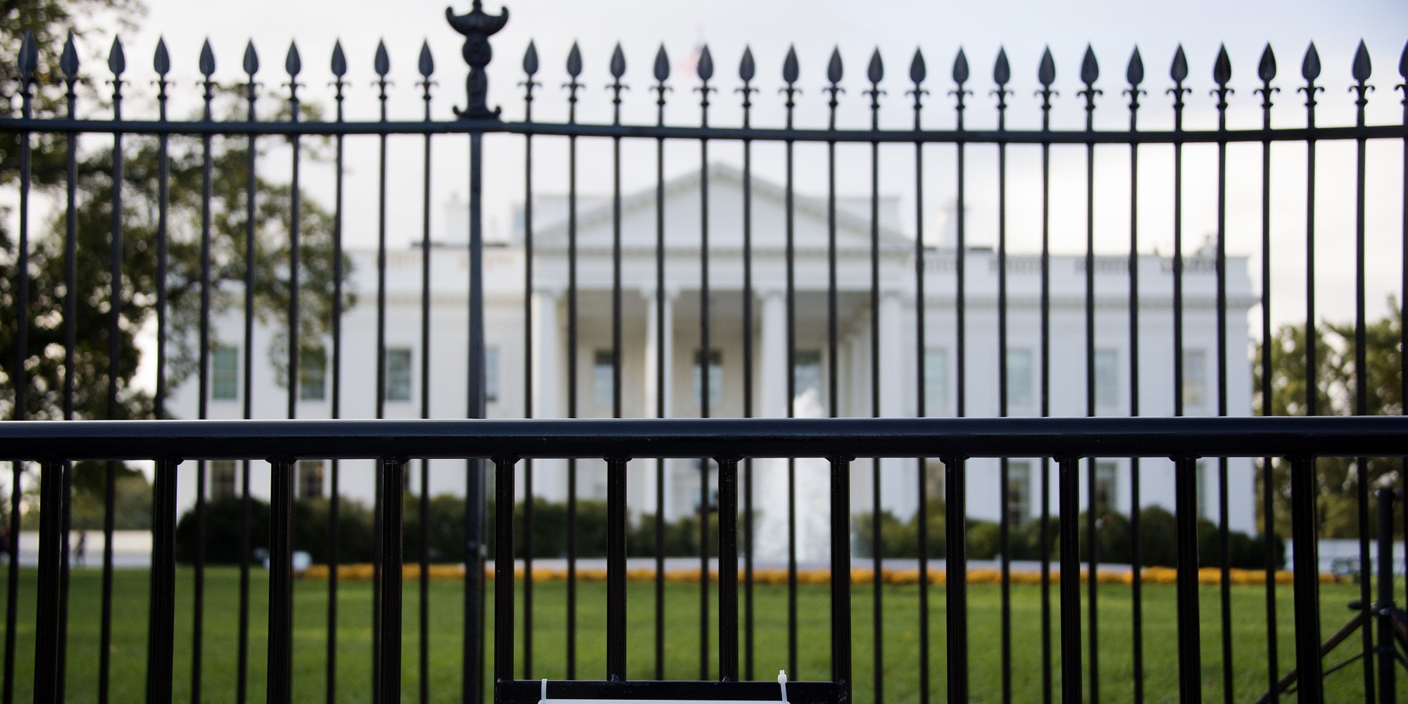 Raise The White House Fence, Secret Service Review Says HuffPost