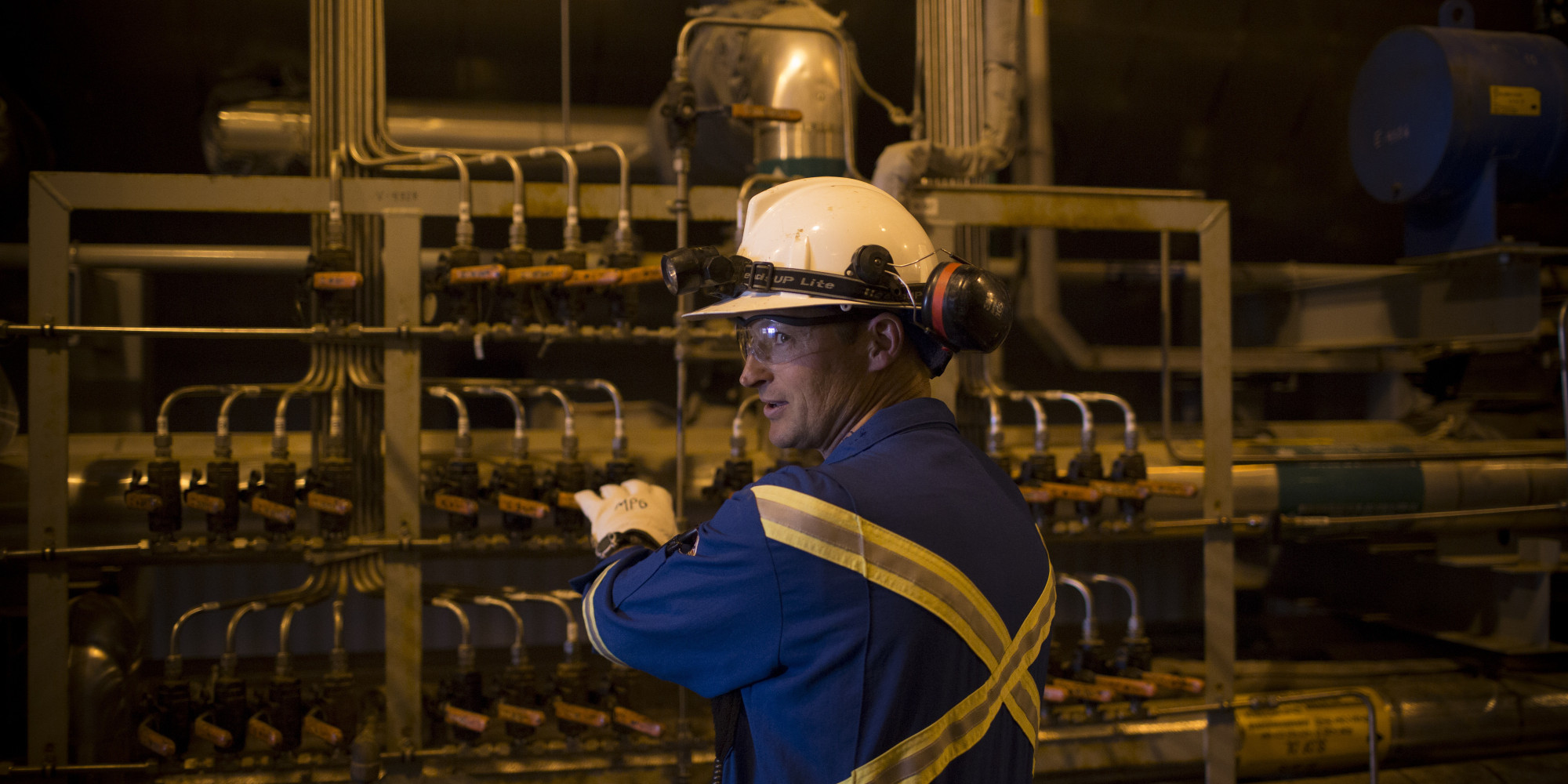 Energy Firms Shedding Jobs As Oil Prices Keep Sliding, Recruiter Says