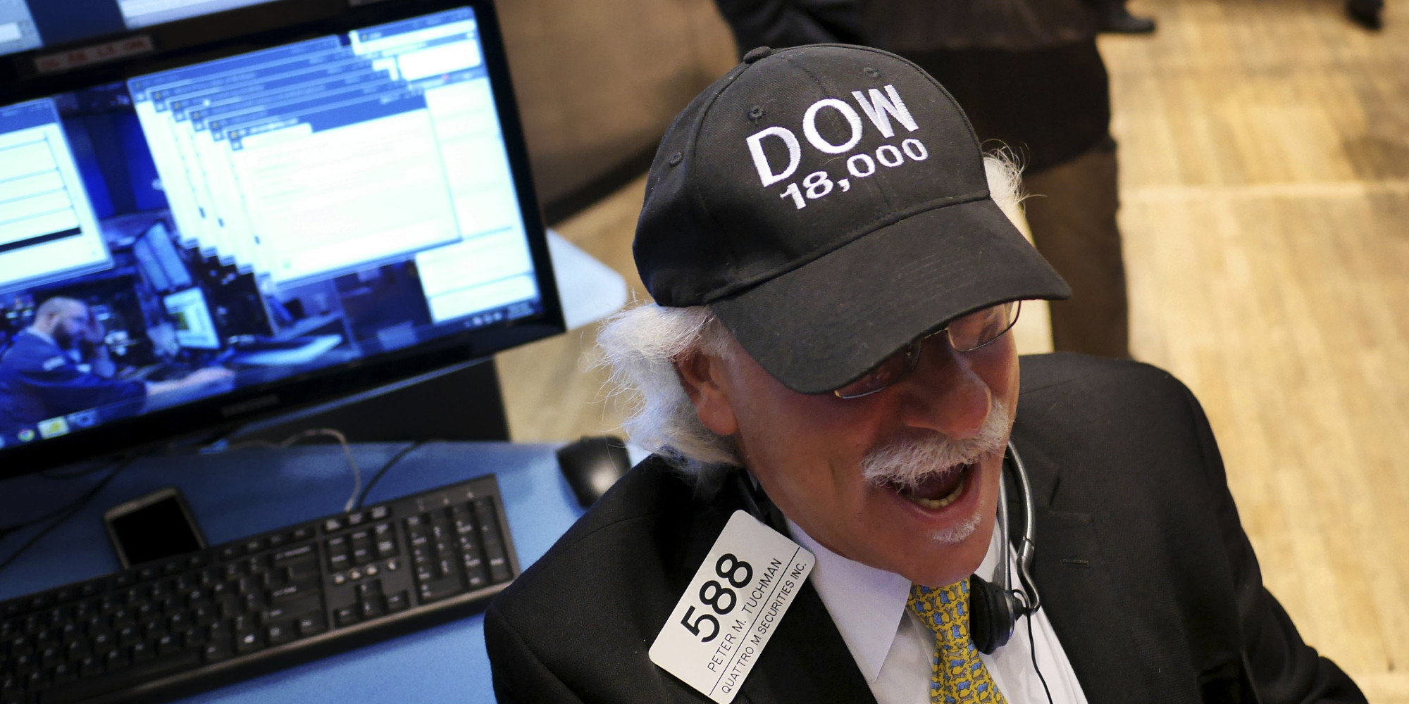 Dow Tops 18,000 For First Time In History | HuffPost