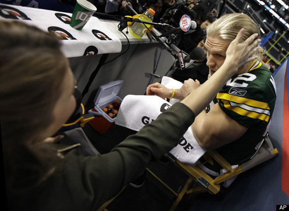 clay matthews hair. Clay Matthews#39; hair has