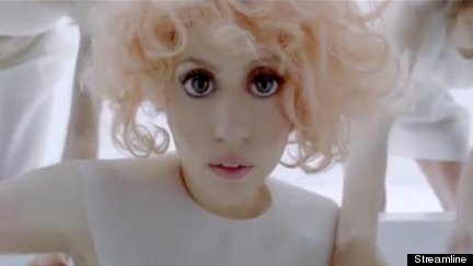 Dangerous New Beauty Trend May Leave You Blind