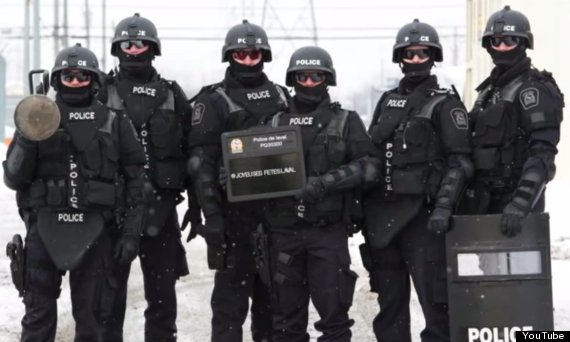 laval police riot gear