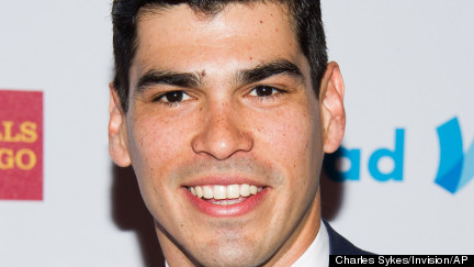 'Looking' Star Raúl Castillo LIVE 