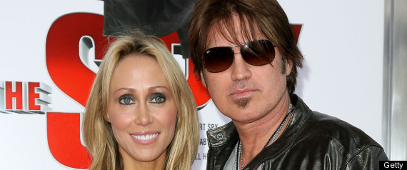Cyrus Divorce Reunion