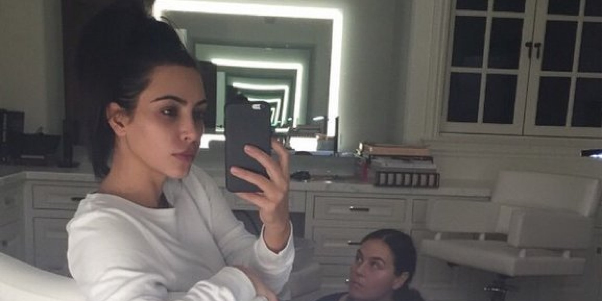 Kim Kardashian Shares Her First No Makeup Selfie Of 2015 Huffpost 