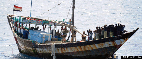 r-SOMALI-PIRATES-large570.jpg