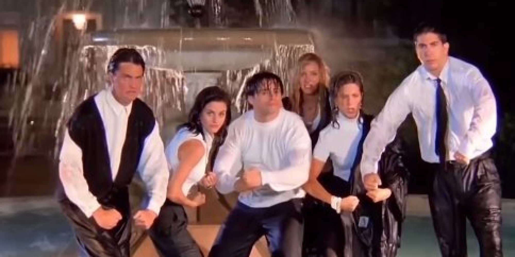 The 'Friends' Opening Sequence Without Music Is Actually Really Creepy