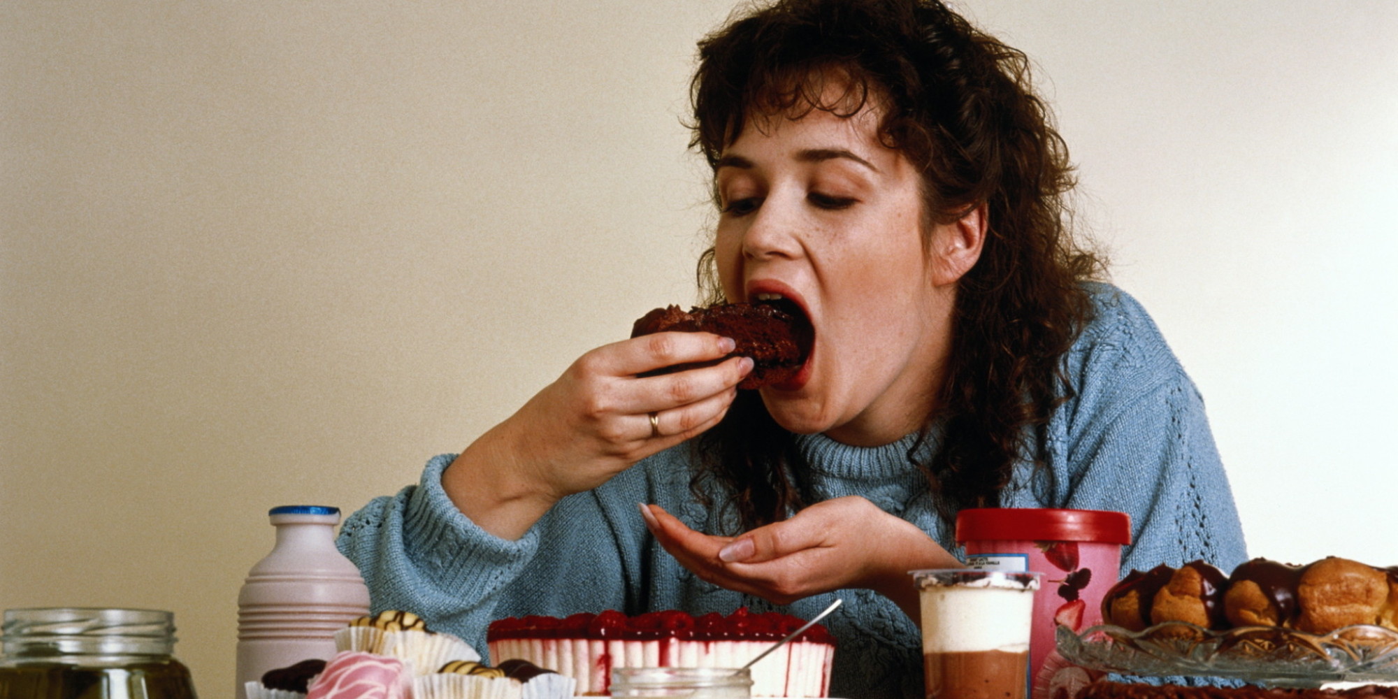 How To Curb Emotional Or Habitual Overeating Video Huffpost 