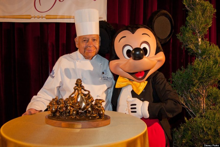 oscar martinez disney