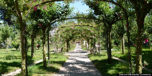 Paris Is Filled With Secret Gardens, You Just Have To Know Where To Look