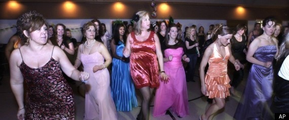 Mom Prom Detroit