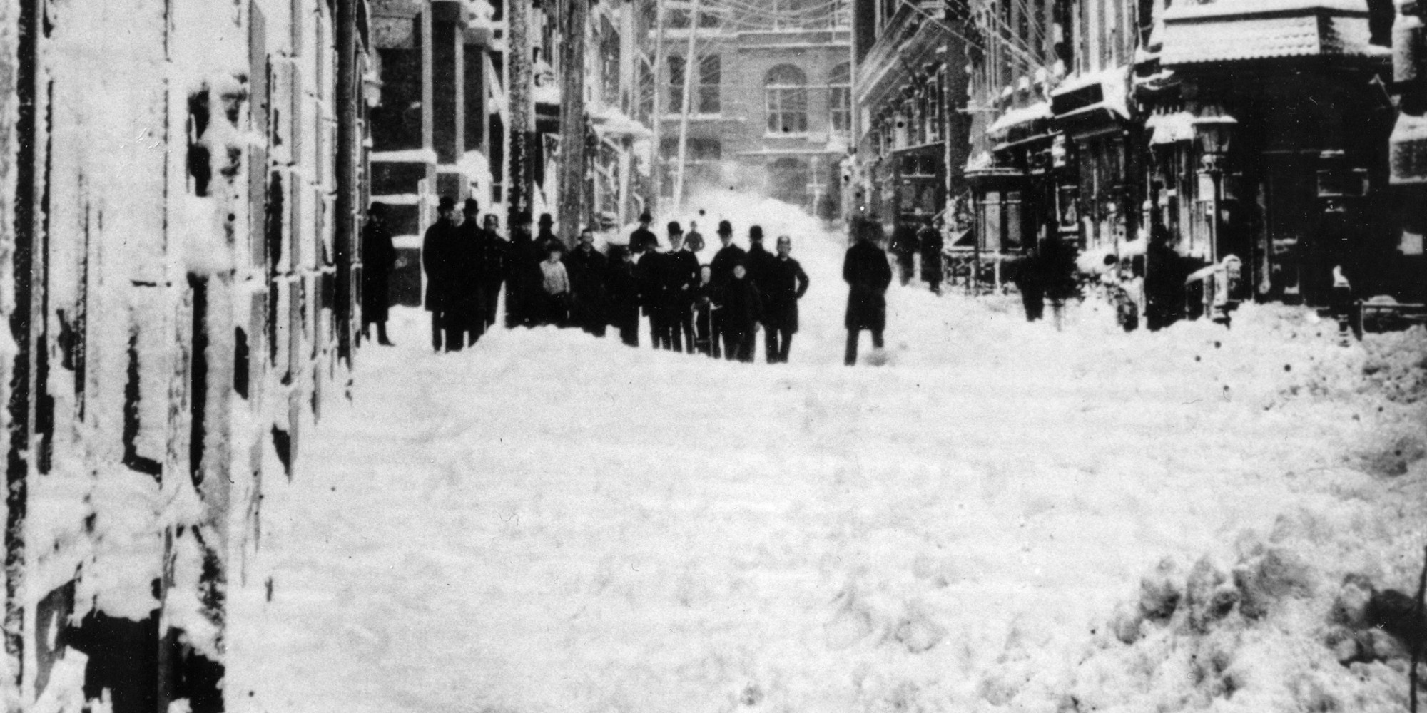 This Is What New York City Of The Past Looked Like Blanketed In Snow2000 x 1000