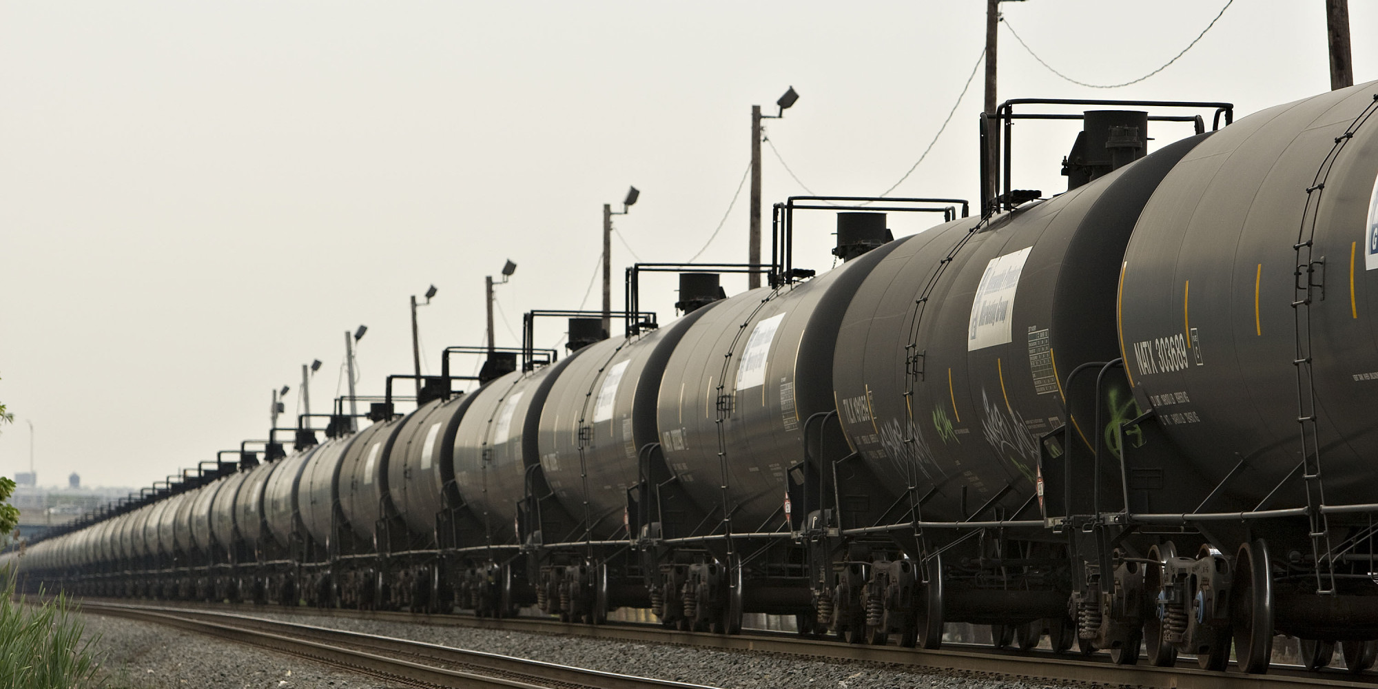 Train Carrying Fuel Derails, Catches Fire In Iowa | HuffPost