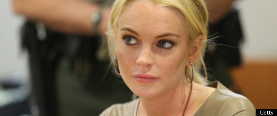 lindsay lohan vampire look. Lindsay Lohan Poses As A