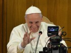 Twitter Star Pope Confesses: 'I Don't Know How To Work A Computer'
