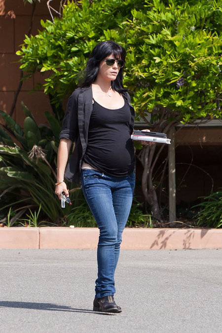 selma blair pregnant. Selma Blair showed off a