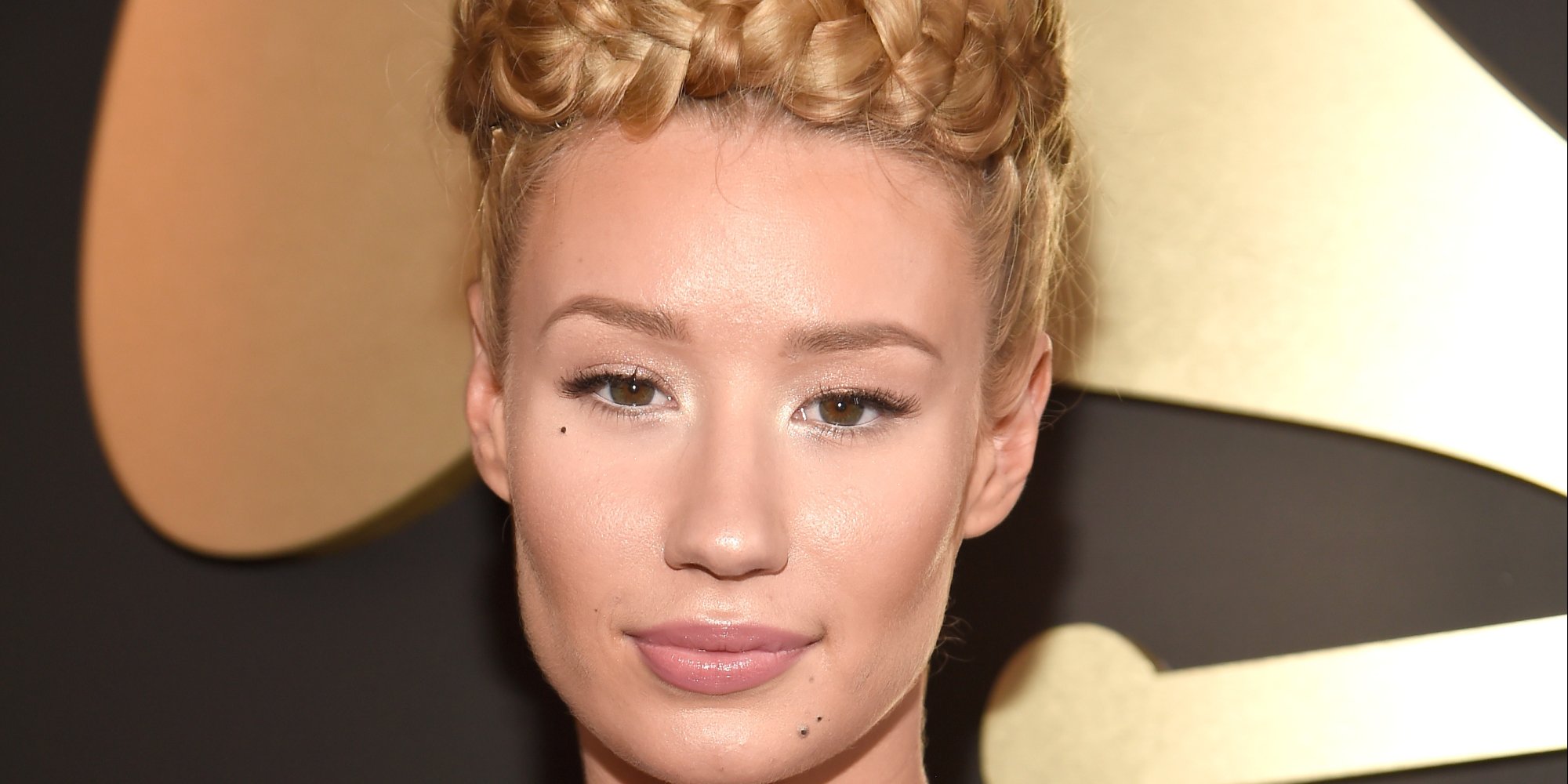 Iggy Azalea's Grammy Dress 2015 Is Very Blue & Very Beautiful | HuffPost