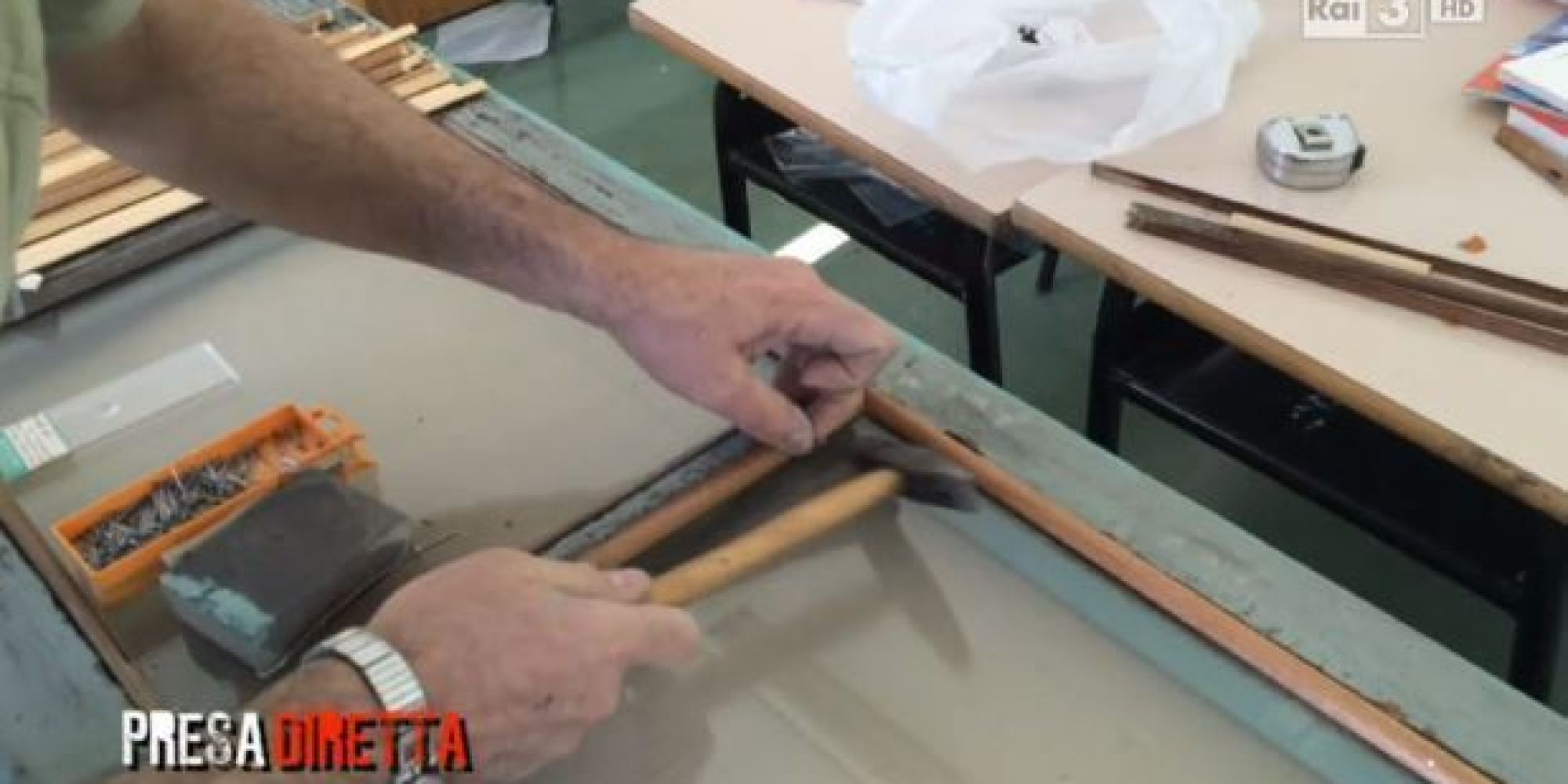 Presa diretta di varie sborrate sempre per la solita golosa 4