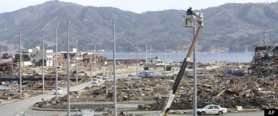 japan tsunami pictures. Japan Tsunami Alert Follows