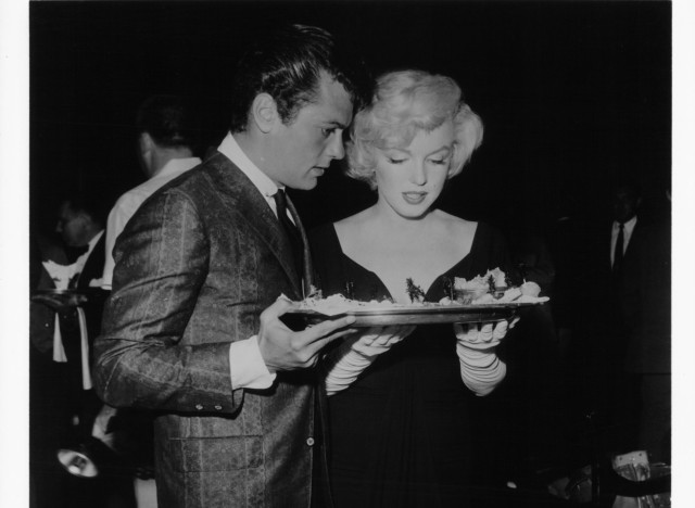 tony curtis and marilyn monroe