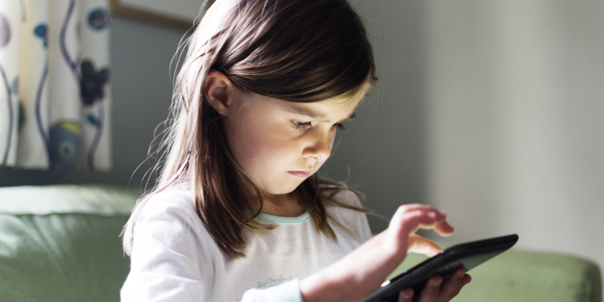 Do Kids Really Learn From Playing Educational Games On Tablets Huffpost