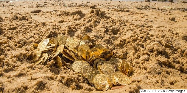 PHOTOS: 'Priceless' Sunken Treasure Discovered Overseas