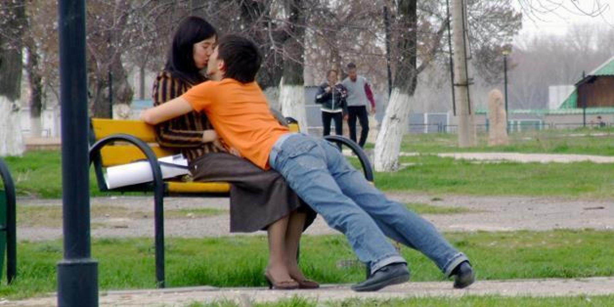11 Couples Who Havent Figured Out This Whole Kissing Thing Huffpost