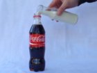 Esto es lo que pasa cuando mezclas Coca-Cola y leche