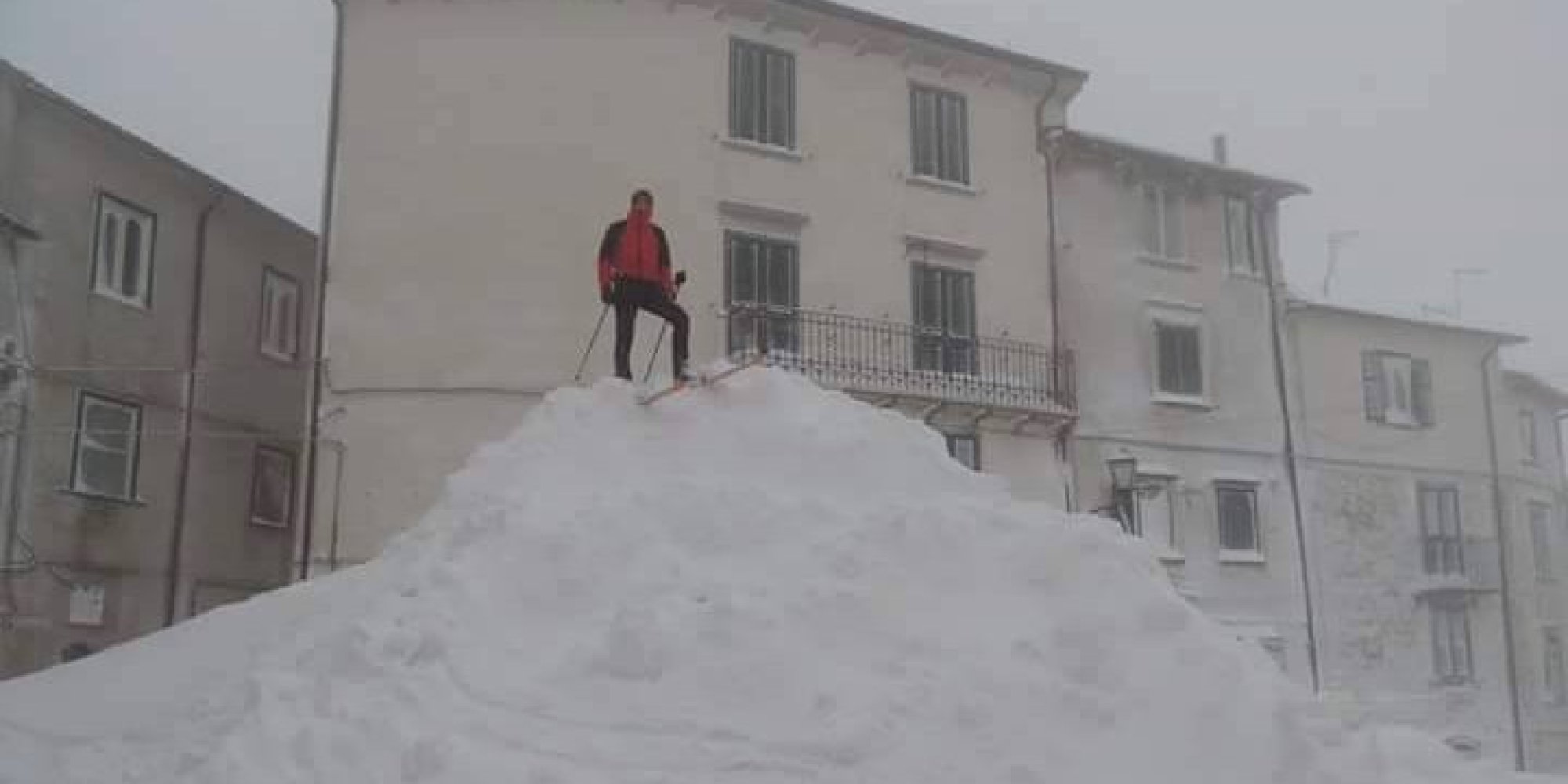 Italian Village Gets 8 Feet Of Snow In 24 Hours, May Break Global