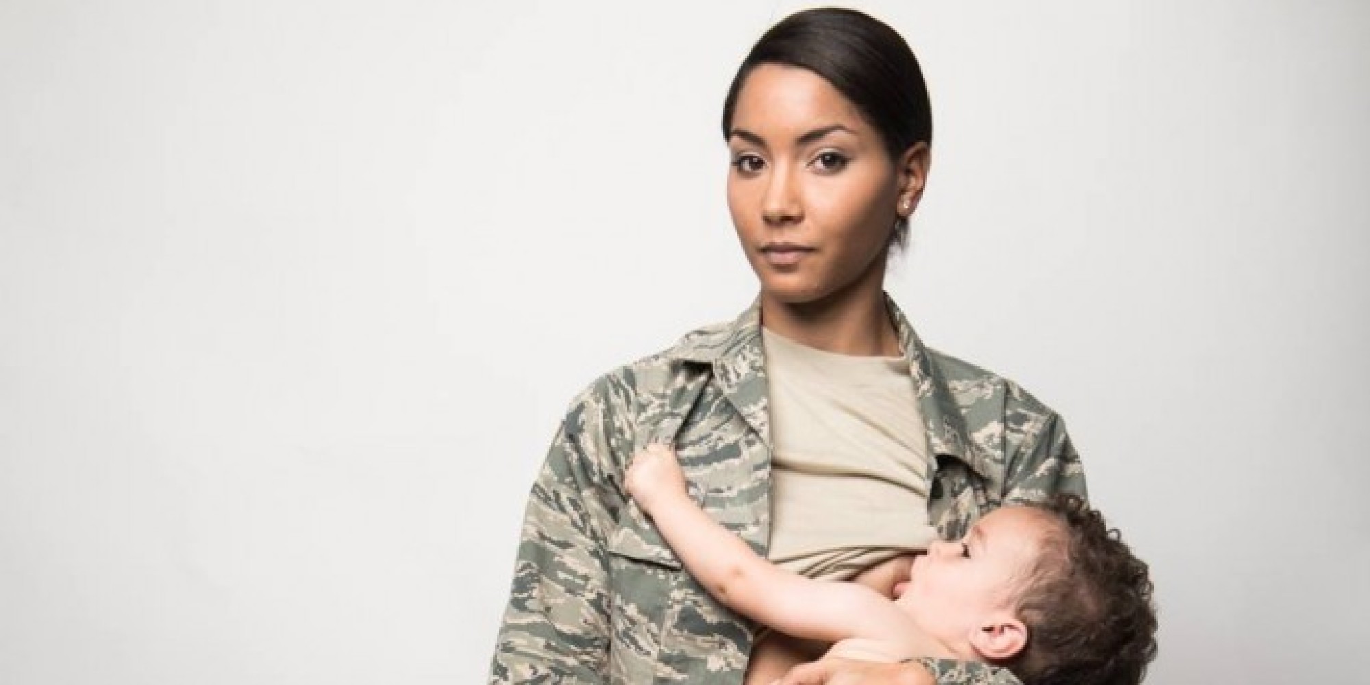 Air Force Mom Breastfeeding In Uniform Is A Stunning Look At Military