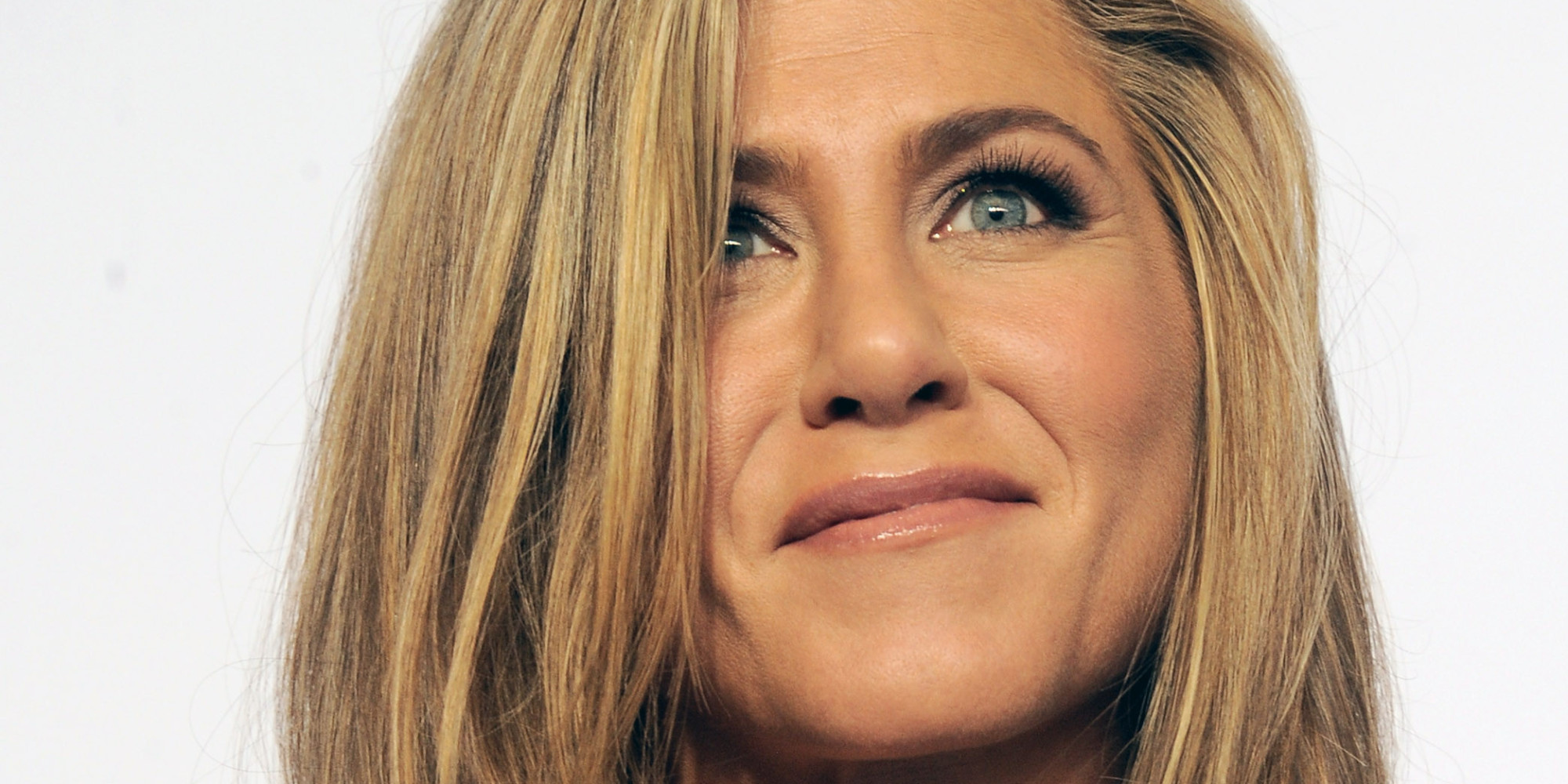 Drunk Driver Crashes Onto Jennifer Aniston #39 s Front Lawn HuffPost