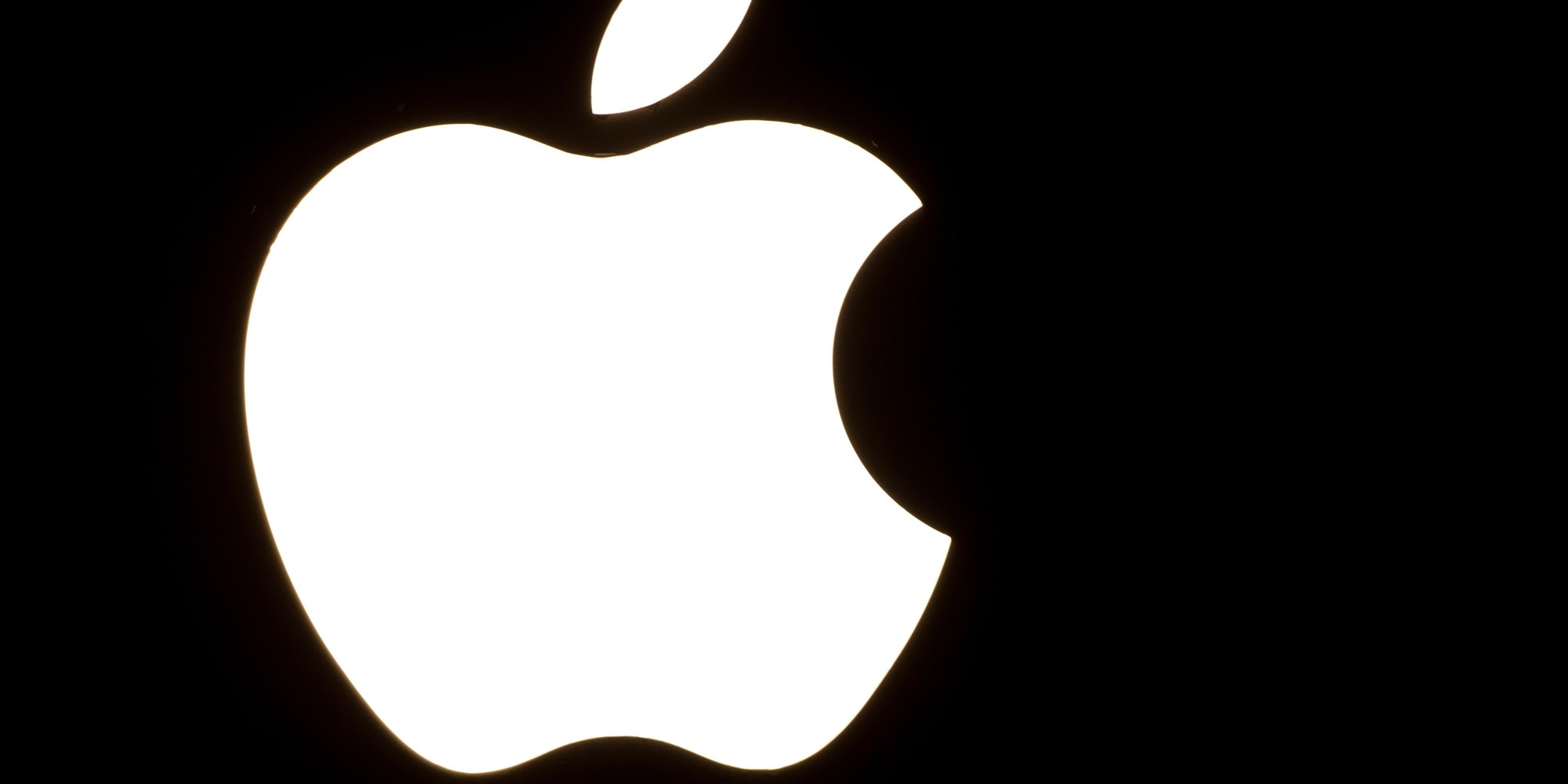 cable-companies-should-be-seriously-terrified-of-apple-right-now-huffpost