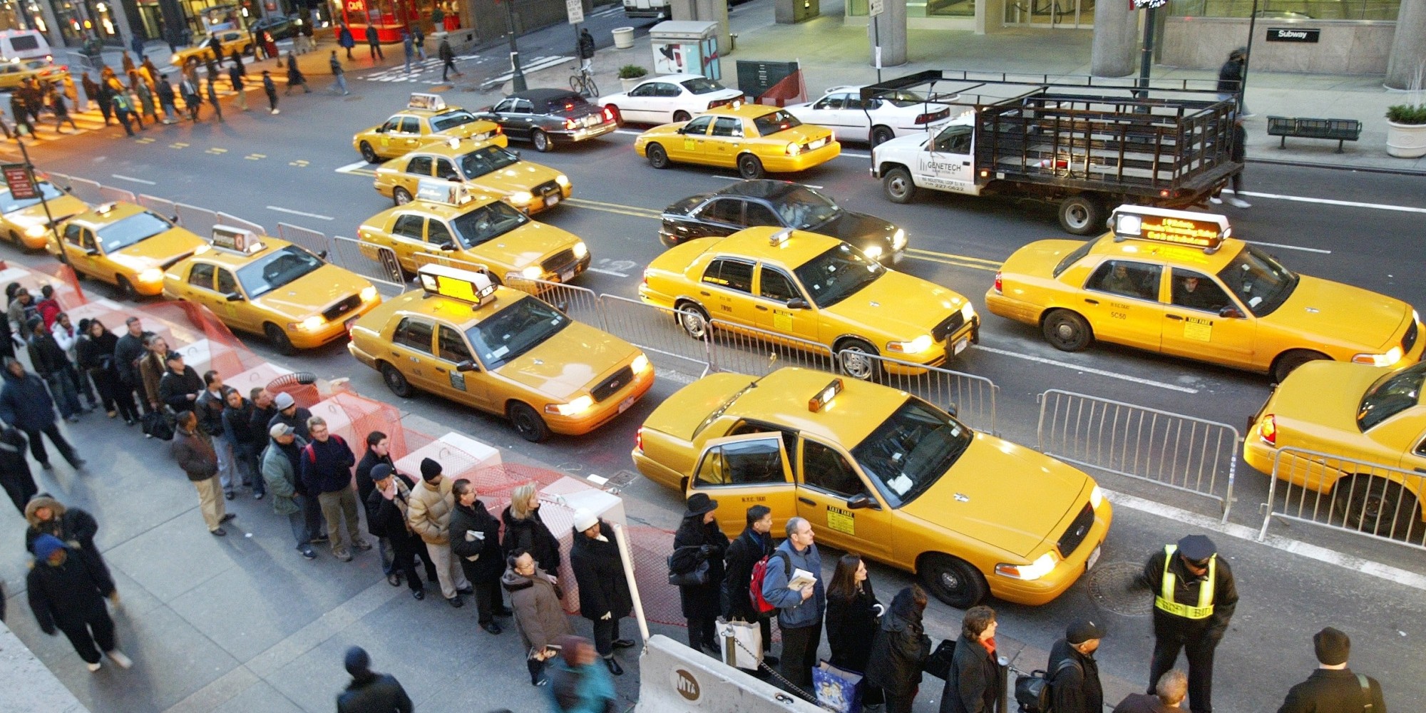 What other cities than New York use yellow cabs?
