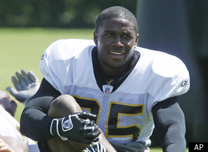 Reggie Bush Enjoying Lockout Twitter