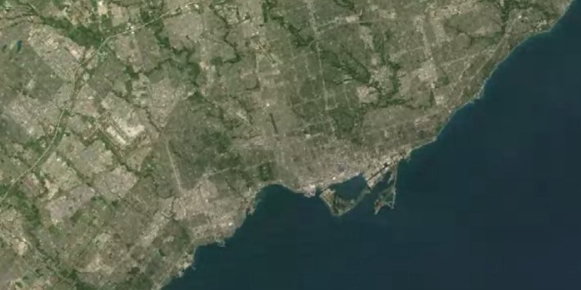 This GIF Shows How Much Toronto Grew In 28 Years